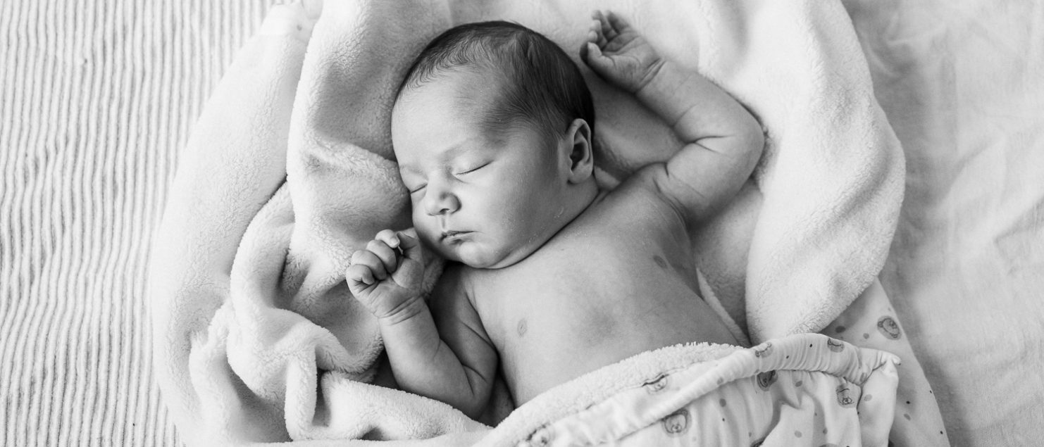 Newborn-kuvaus kotona - Mitä sen aikana tapahtuu?, Siru Danielsson Photography