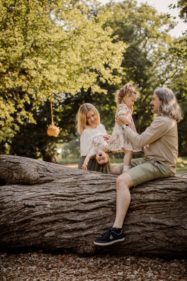 Kesäinen perhekuvaus miljöössä, Espoo, Helsinki, Siru Danielsson Photography